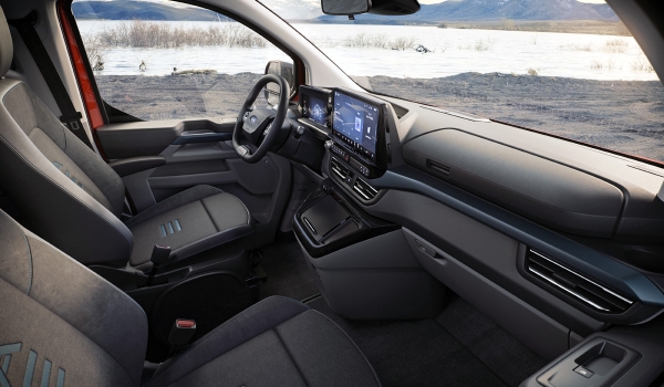 Новый Ford Tourneo Custom частично заменит Galaxy и S-Max