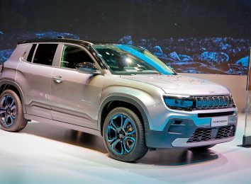 Компактный паркетник Jeep Avenger стал первым электрокаром американской марки