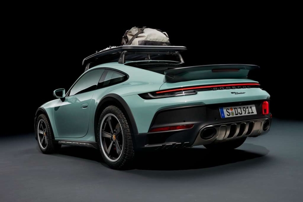 Немцы представили мелкосерийный «внедорожный» спорткар Porsche 911 Dakar