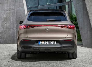 Немцы представили электрический кроссовер Mercedes-Benz EQE SUV