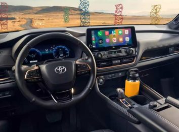 На автосалоне в Чикаго 2023 дебютировал кроссовер Toyota Grand Highlander