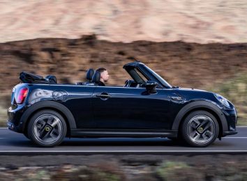 Электрический кабриолет Mini Cooper SE Convertible выпустят тиражом 999 штук