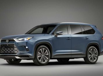 На автосалоне в Чикаго 2023 дебютировал кроссовер Toyota Grand Highlander