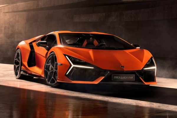 Рассекречен Lamborghini Revuelto: гибридный суперкар с 1 015-сильной установкой