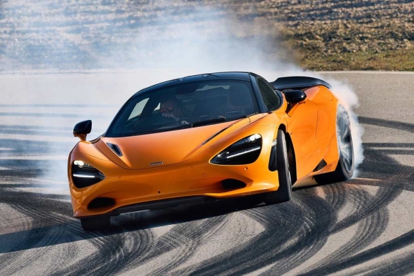 Суперкар McLaren 750S: более быстрый и легкий преемник 720S