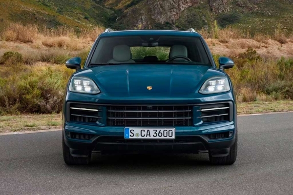 Немцы обновили Porsche Cayenne: все модификации кроссовера стали мощнее