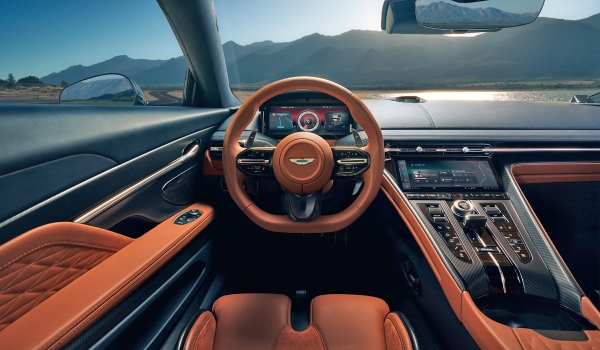 Представлен суперкар Aston Martin DB12: цифровая эра