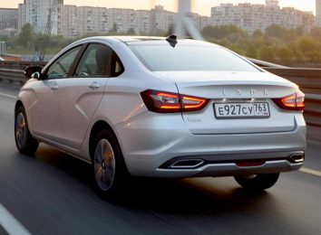 Lada Vesta NG: обновленный седан добрался до дилеров