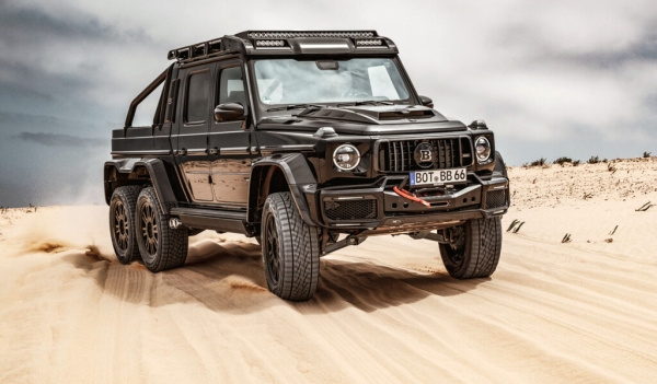 Brabus представил G-класс 6x6 в двух версиях