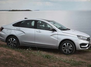 Lada Vesta NG: обновленный седан добрался до дилеров