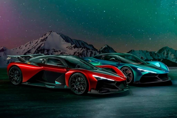 Гибридный гиперкар Zenvo Aurora дебютировал сразу в двух версиях