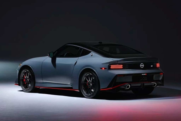 Nissan Z Nismo: представлена «заряженная» версия японского спорткара