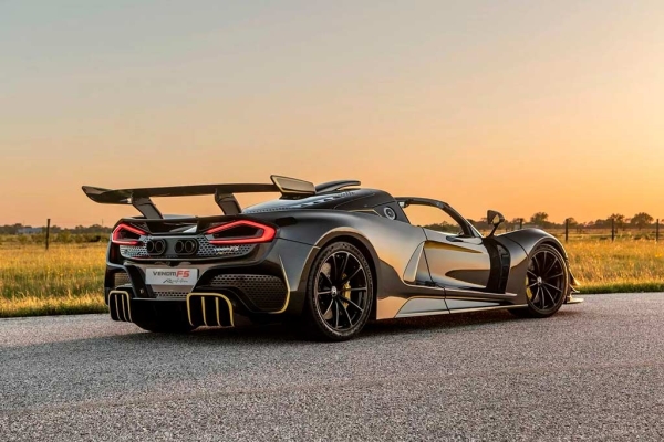 Представлен Hennessey Venom F5 Revolution Roadster с ценником от 3,0 млн долларов