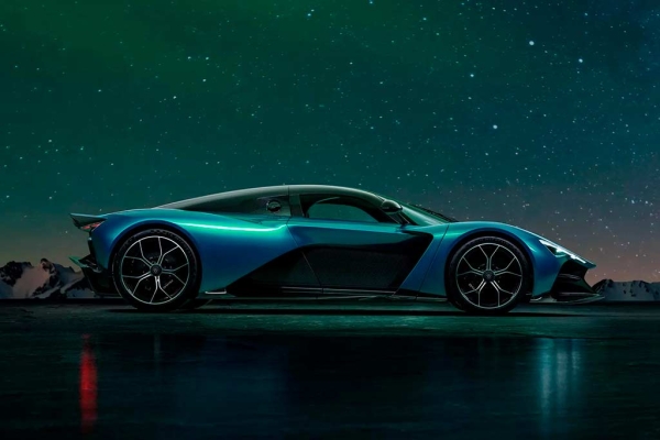 Гибридный гиперкар Zenvo Aurora дебютировал сразу в двух версиях