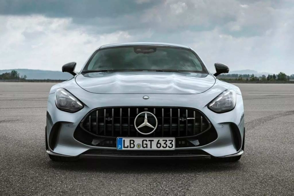 Новый Mercedes-AMG GT дебютировал в двух версиях: AMG 55 и AMG 63