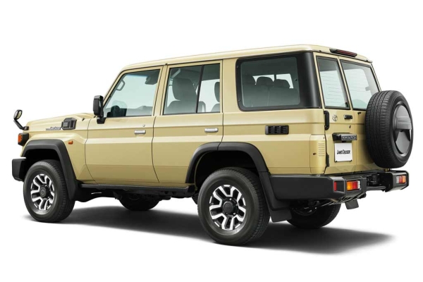 Японцы представили вновь обновленный внедорожник Toyota Land Cruiser 70