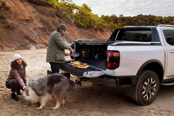 Ford Ranger Plug-in Hybrid: американцы представили гибридную версию пикапа