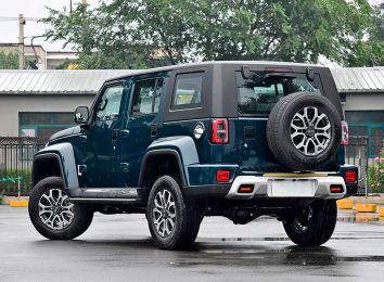 BAIC BJ40: на российском рынке появился китайский аналог Jeep Wrangler