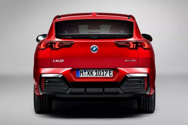 BMW iX2: электрическая версия кроссовера X2 второго поколения