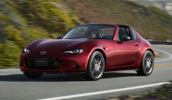 Родстер Mazda MX-5 подвергся небольшому обновлению