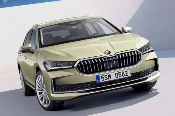 Skoda Superb Combi: состоялась официальная премьера универсала в новом кузове