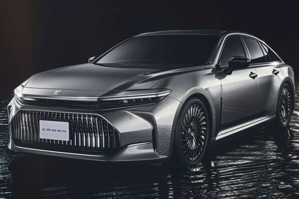 Японцы представили серийный Toyota Crown Sedan 2024 нового поколения