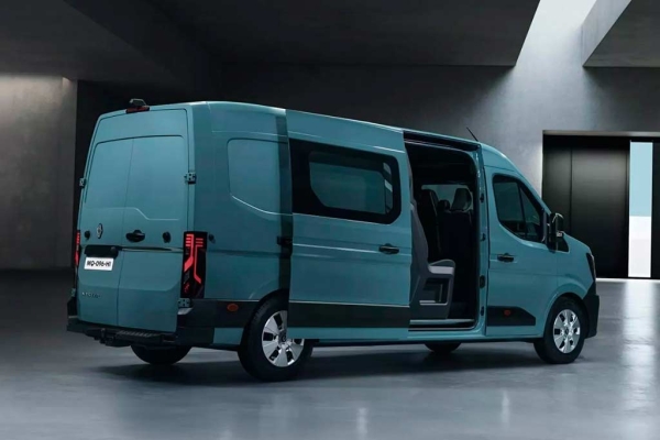 Французы представили коммерческий фургон Renault Master 4 поколения