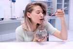 «Личинки во фритюре — очень вкусно!». Как из опарышей делают колбасу, лекарства и удобрения «Личинки во фритюре — очень вкусно!». Как из опарышей делают колбасу, лекарства и удобрения