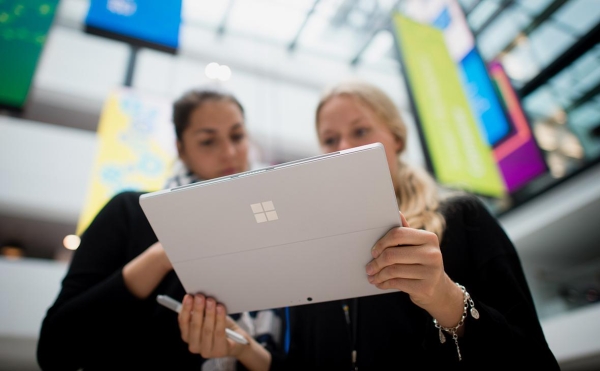 Microsoft позволит сотрудникам брать бесконечный отпуск
Microsoft позволит сотрудникам брать бесконечный отпуск