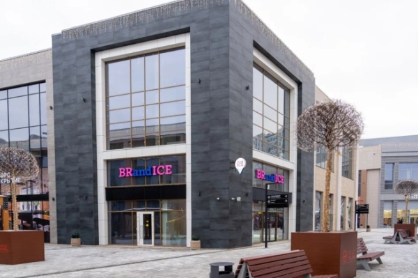Бывший производитель мороженого Baskin Robbins в России запускает новый формат сетевого кафе
Бывший производитель мороженого Baskin Robbins в России запускает новый формат сетевого кафе