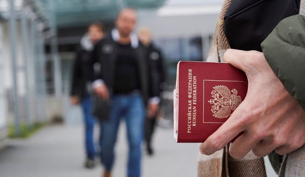Российские туристы могут месяцами путешествовать без виз по девяти соседним странам Российские туристы могут месяцами путешествовать без виз по девяти соседним странам