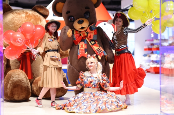 ЦДМ на Лубянке открыл собственный магазин игрушек на месте Hamleys
ЦДМ на Лубянке открыл собственный магазин игрушек на месте Hamleys