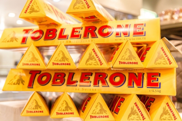 Изображение горы Маттерхорн исчезнет с упаковки шоколада Toblerone
Изображение горы Маттерхорн исчезнет с упаковки шоколада Toblerone