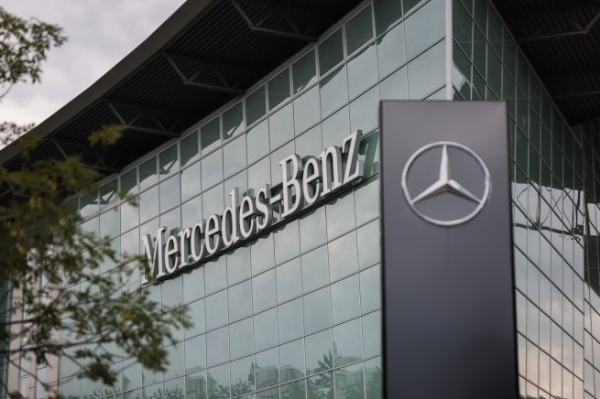 Российское подразделение Mercedes-Benz меняет название
Российское подразделение Mercedes-Benz меняет название