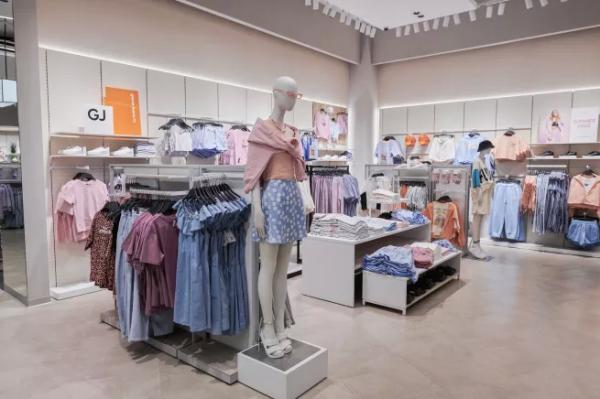 «Глория джинс» может открыть магазин на месте Uniqlo в ТРЦ «Европейский»
«Глория джинс» может открыть магазин на месте Uniqlo в ТРЦ «Европейский»