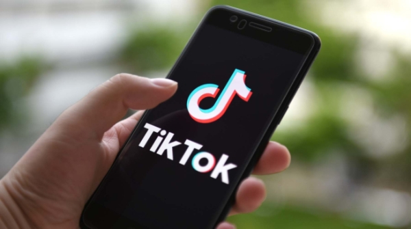 TikTok начал тестировать собственного чат-бота Tako
TikTok начал тестировать собственного чат-бота Tako