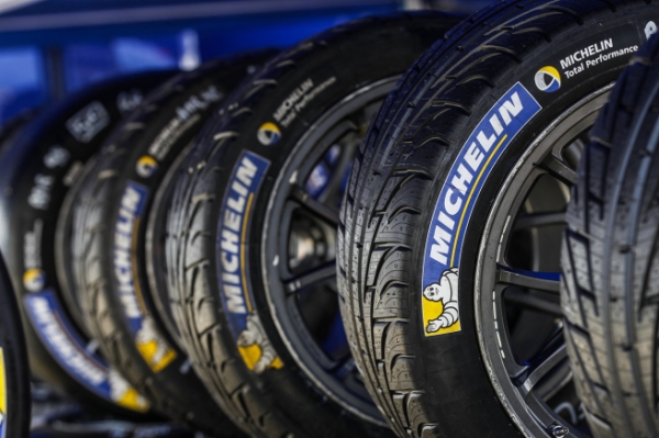 Производитель шин Michelin продал российский бизнес местному дистрибьютору
Производитель шин Michelin продал российский бизнес местному дистрибьютору