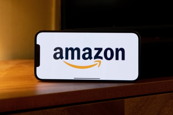 Amazon начинает привлекать небольшие магазины и сервисы к доставке заказов своим покупателям
Amazon начинает привлекать небольшие магазины и сервисы к доставке заказов своим покупателям
