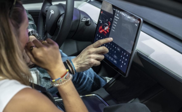 WP сообщила о 17 погибших с участием автопилота Tesla с 2019 года
WP сообщила о 17 погибших с участием автопилота Tesla с 2019 года
