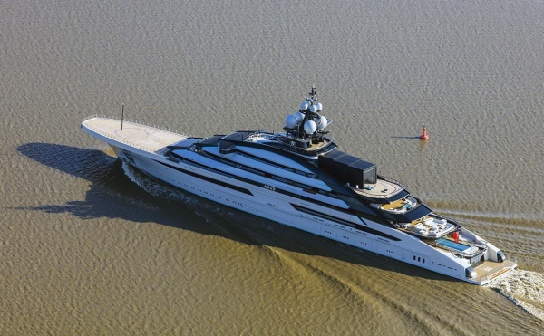 «Яхта Мордашова» направилась во Владивосток
«Яхта Мордашова» направилась во Владивосток
