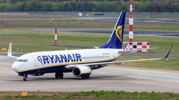 Ryanair отменила 400 рейсов по всей Европе из-за забастовок авиадиспетчеров во Франции Ryanair отменила 400 рейсов по всей Европе из-за забастовок авиадиспетчеров во Франции