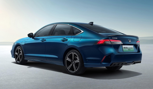 Седан Honda Inspire дебютировал с новой гибридной системой Седан Honda Inspire дебютировал с новой гибридной системой