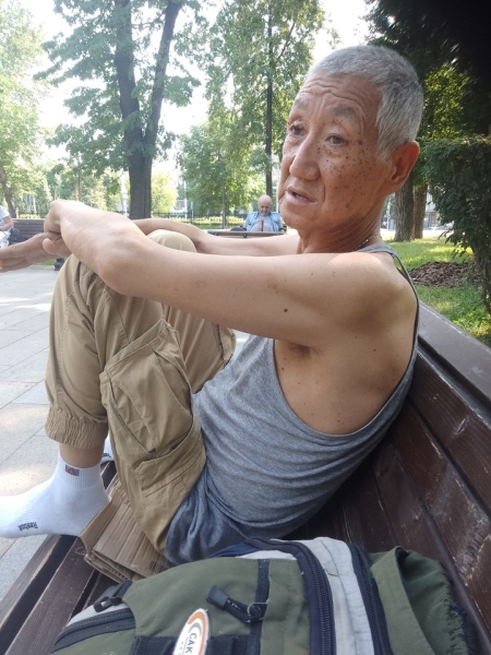 Исповедь корейца, восстанавливавшего Мариуполь: “В Москве стою на паперти”