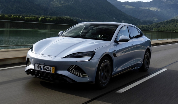 Дайджест дня: новый Scenic, BMW на Нюрбургринге и другие события индустрии Дайджест дня: новый Scenic, BMW на Нюрбургринге и другие события индустрии