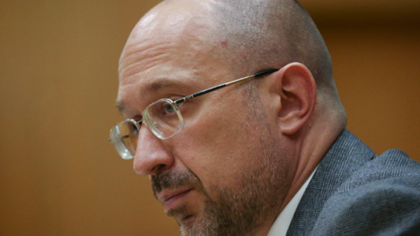 Премьер-министр Украины ждет от Запада $42 млрд для спасения экономики Премьер-министр Украины ждет от Запада $42 млрд для спасения экономики