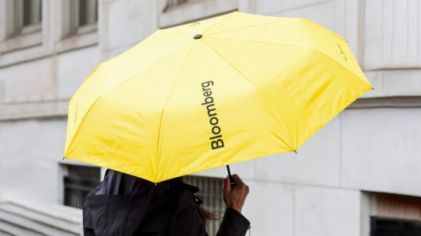 Bloomberg: богатые россияне вернули в Россию активы на $50 млрд Bloomberg: богатые россияне вернули в Россию активы на $50 млрд