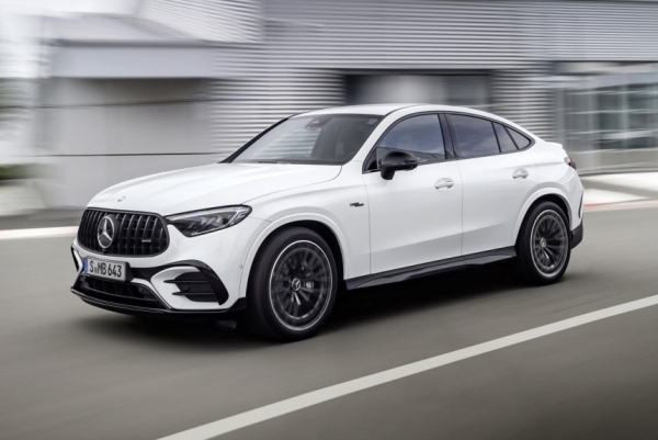 Мощные кроссоверы Mercedes-AMG GLC: теперь Coupe Мощные кроссоверы Mercedes-AMG GLC: теперь Coupe