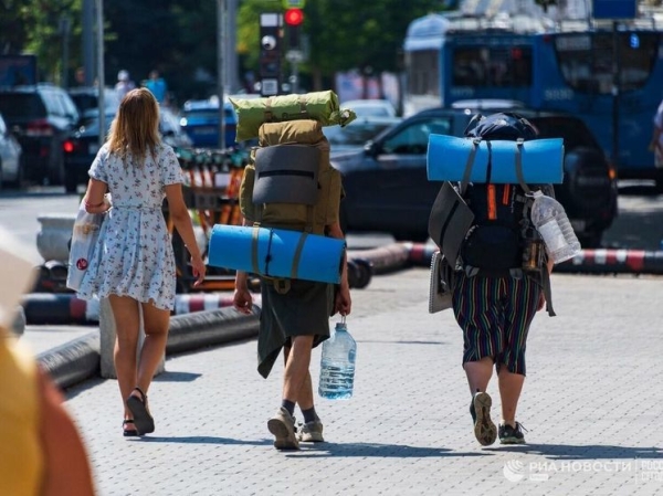 Cоставлен «фоторобот» типичного российского туриста: в меру упитанный и в трусах