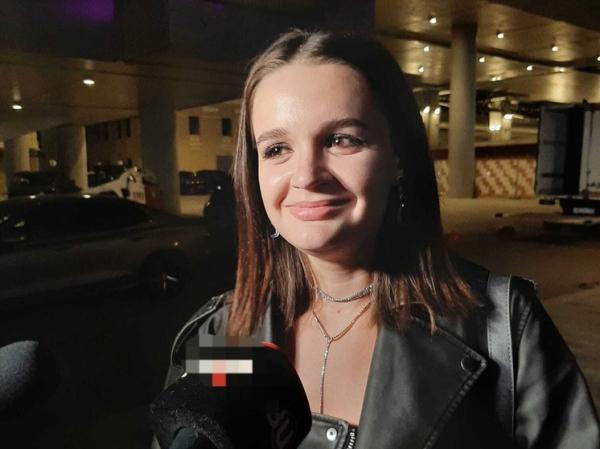 Дочка певицы Славы пожаловалась на атаку завистников, назвавших ее “криворотой”