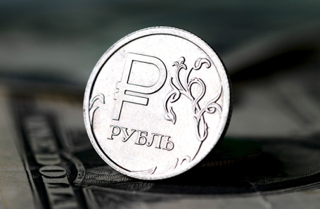 Рубль перешел к укреплению после резкого спада в начале торгов Рубль перешел к укреплению после резкого спада в начале торгов